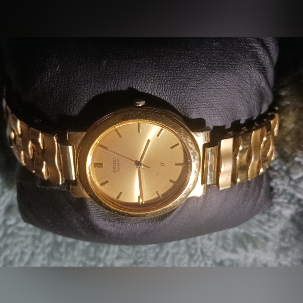 Vintage Seiko SX V701-1K00 Goldtone - Picture 4 of 8